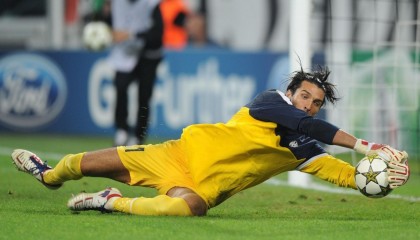 开云APP-莱奥冠军级表现撕裂防线，马德里竞技逆转秘鲁背后的大陆足球密码