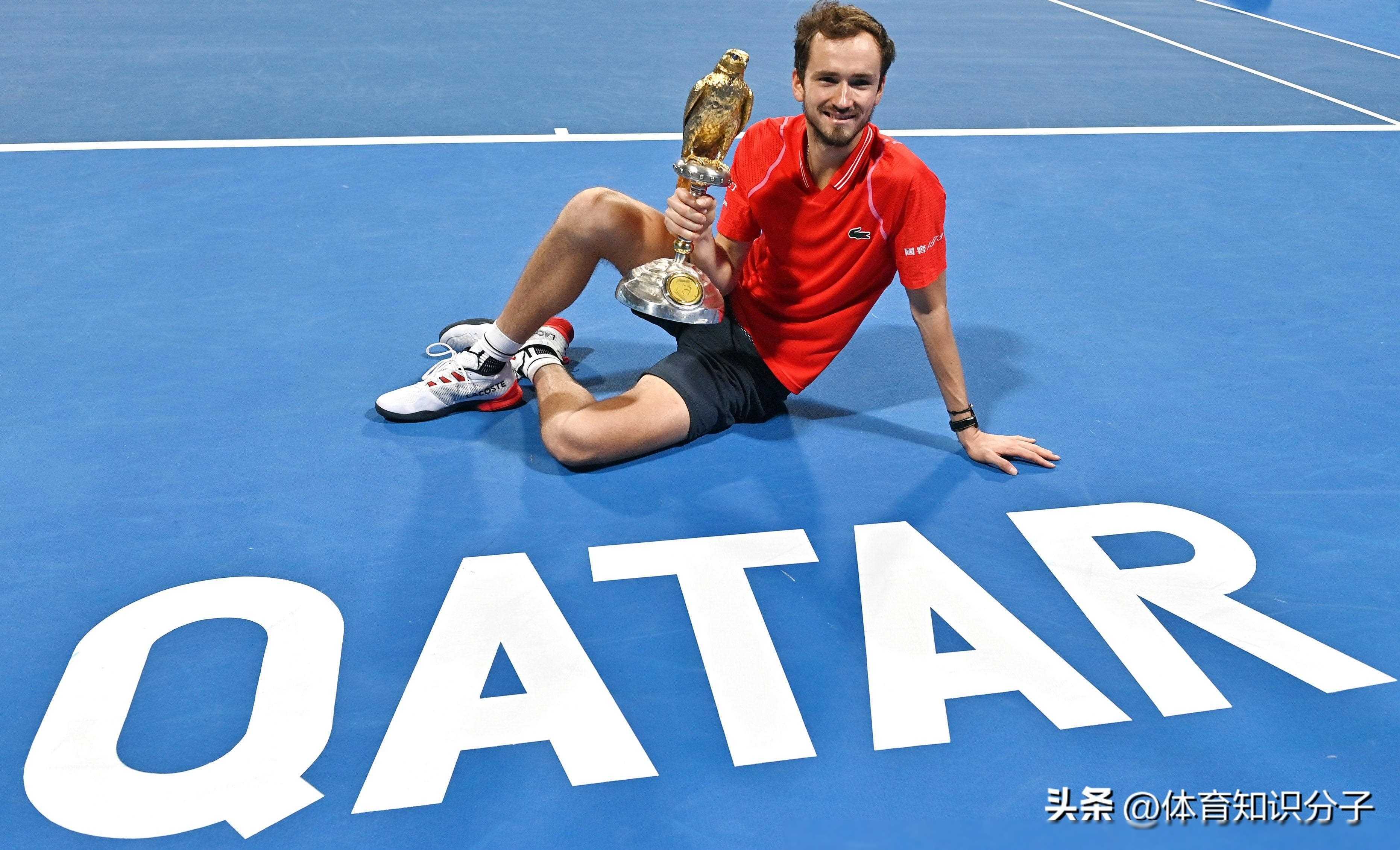 ATP总决赛轻取联合杯，梅德韦杰夫点燃赛场