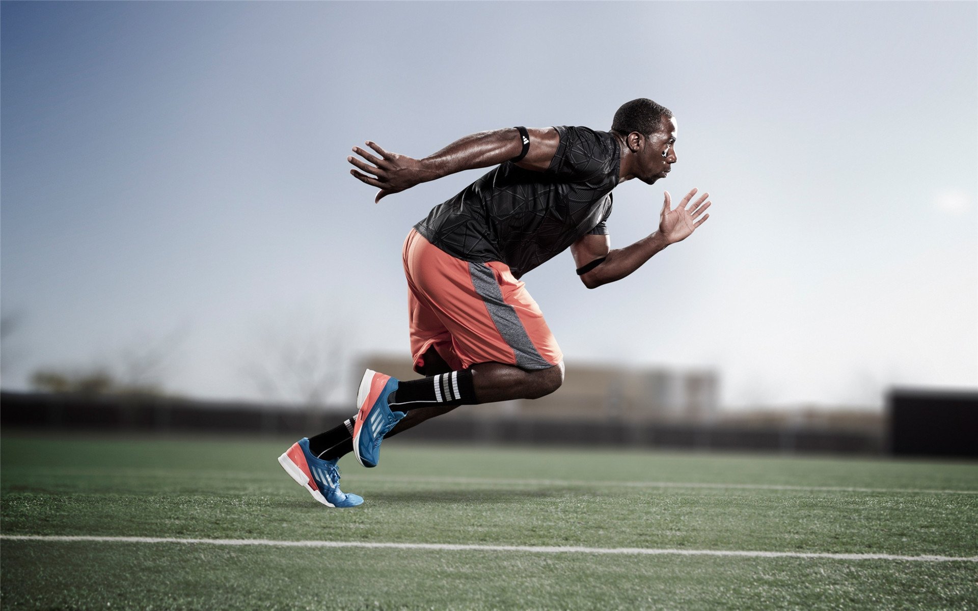 F1年度争冠之夜,C罗硬仗之王,当极限在赛道与绿茵场同时炸裂